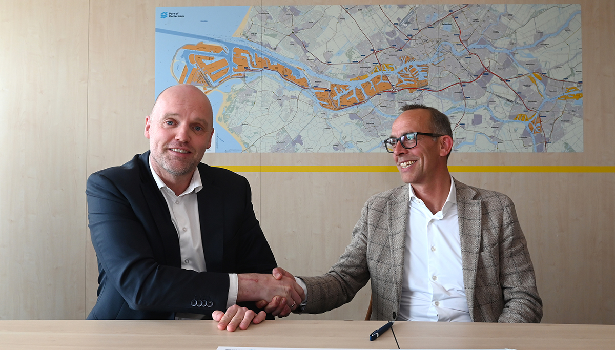 Havenbedrijf Rotterdam vernieuwt binnenvaartligplaatsen Waalhaven