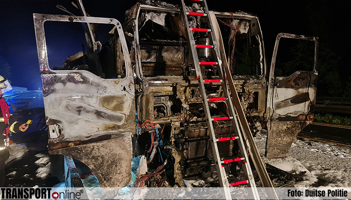 Vrachtwagen volledig uitgebrand op Duitse A45