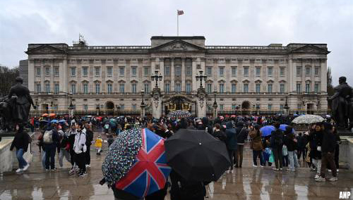 Man opgepakt bij Buckingham Palace, tas tot ontploffing gebracht
