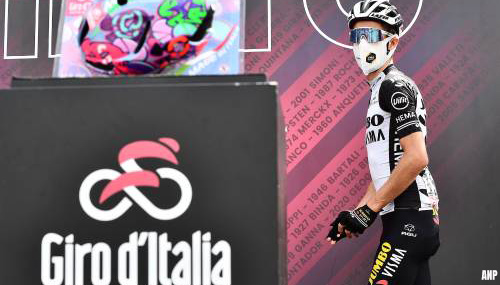 Ronde van Italië voert na coronagevallen mondkapjesplicht weer in