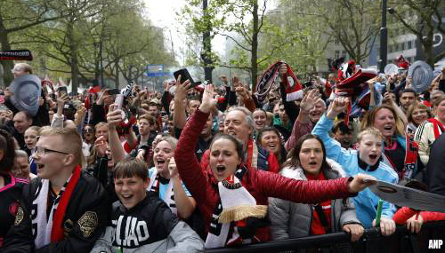 Veiligheidsregio: enkele Feyenoord-fans onwel bij huldiging