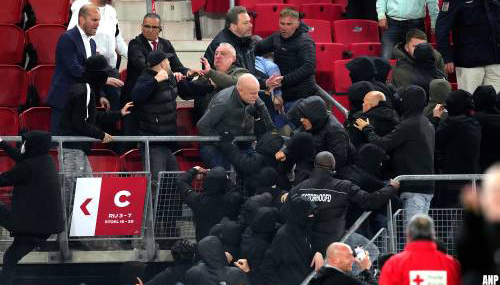 Britse media: vreselijke taferelen bij AZ tegen West Ham