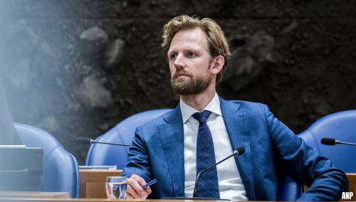 Onderwijsminister Dennis Wiersma stapt op na nieuwe klacht over gedrag