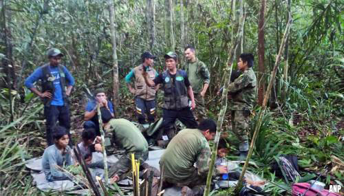 Vier vermiste kinderen na vliegtuigcrash in Colombia levend gevonden