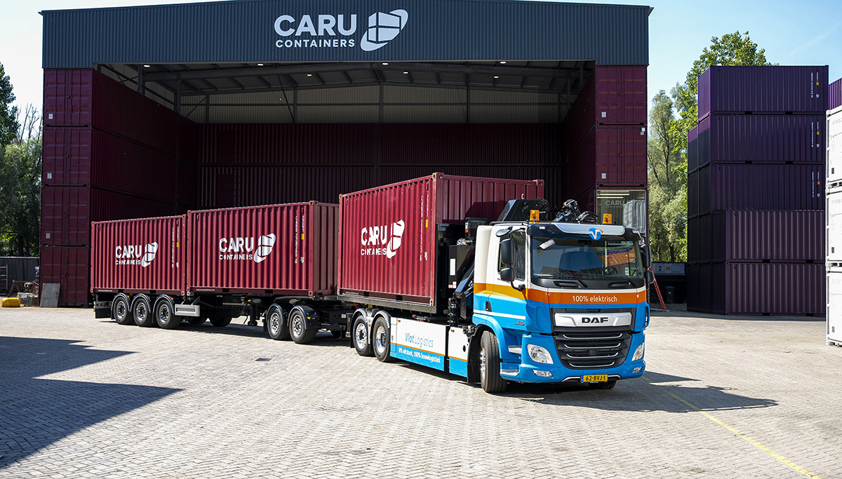 Vlot Logistics rijdt met eerste elektrische LZV-combinatie in Nederland