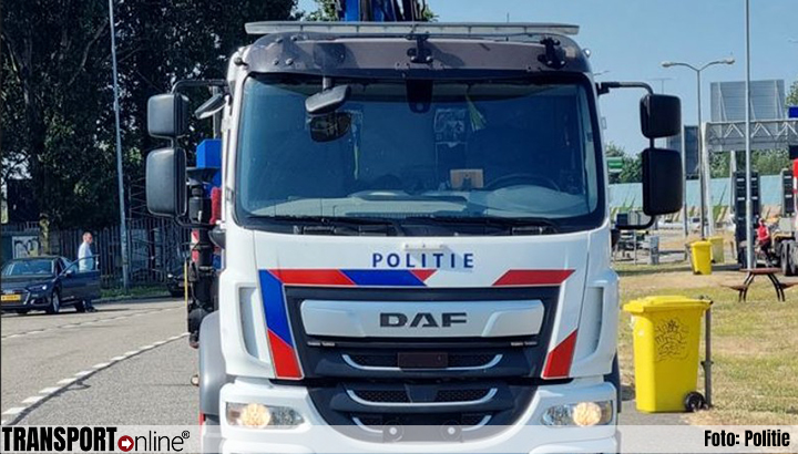 MONO-controle door team verkeer met politie vrachtwagen
