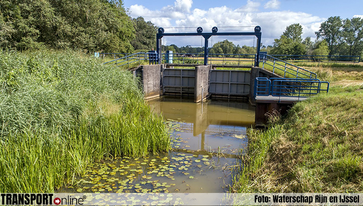 Waterschap Rijn en IJssel verbiedt water uit sloten en beken te halen