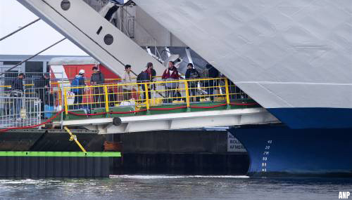 Hendrik-Ido-Ambacht herbergt maximaal 200 vluchtelingen op cruiseschip Bellriva