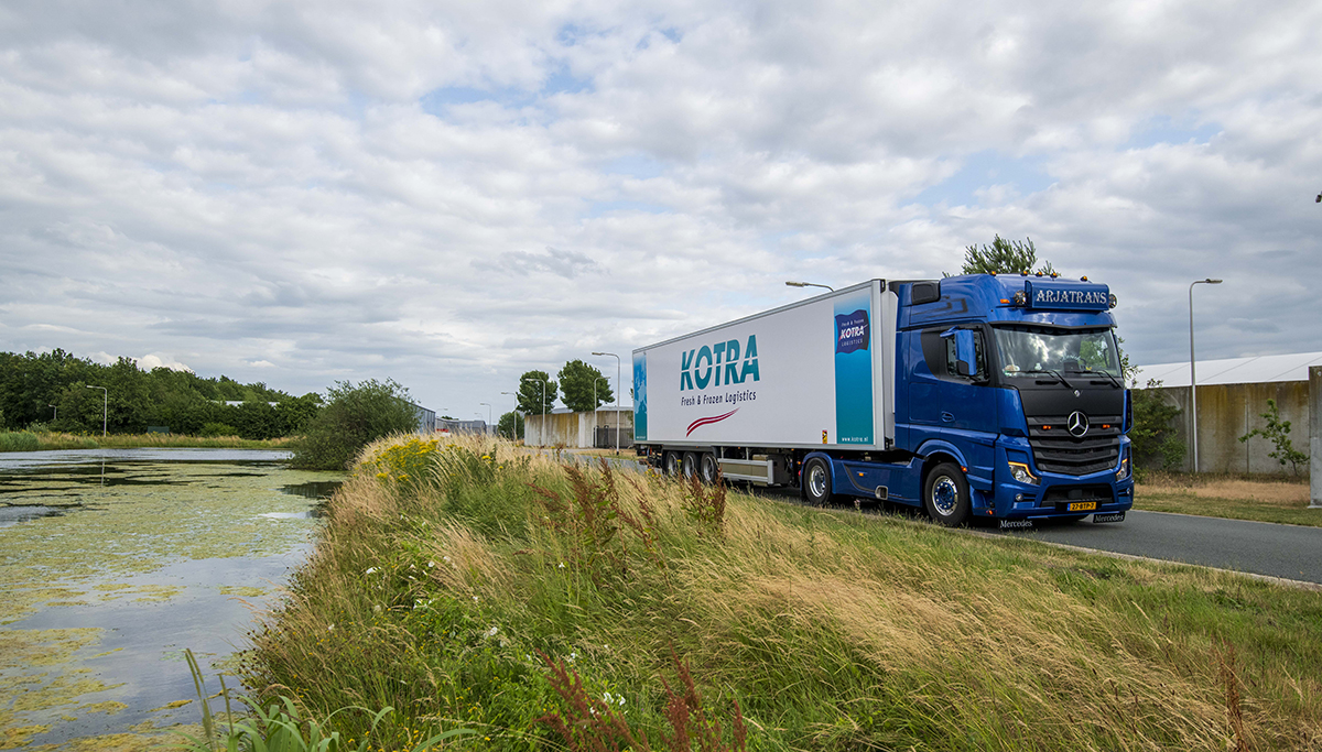 Transportbedrijf Arja Trans uit Gramsbergen breidt uit met een extra truck van Mercedes-Benz