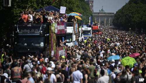Tientallen mensen naar ziekenhuis na grote straatparade Berlijn