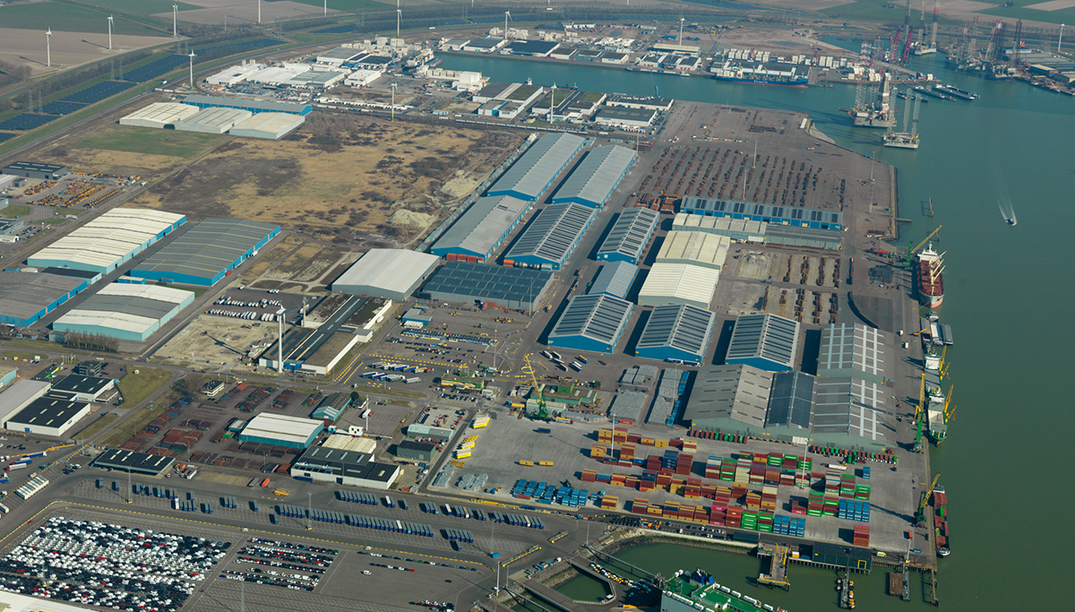 DHG verhuurt 100.000 vierkante meter terminal in Vlissingen aan Verbrugge