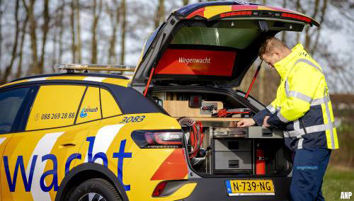ANWB stuurt hulpverleners naar Gardameer om auto's te repareren