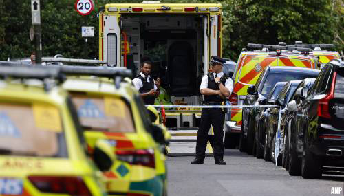 Dode en gewonden nadat auto basisschool in Wimbledon ramt [+foto]