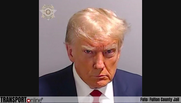 Politiefoto (mugshot) van Trump verschijnt online