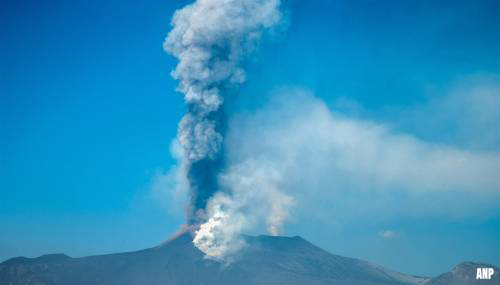Vluchten Catania (Sicilië) onderbroken door uitbarsting Etna [+foto&video]