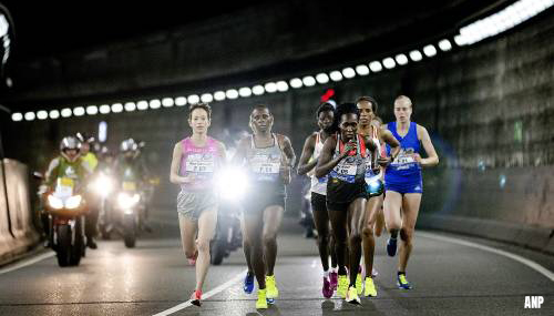 Duizenden wandelaars en hardlopers doen mee aan Dam tot Damloop