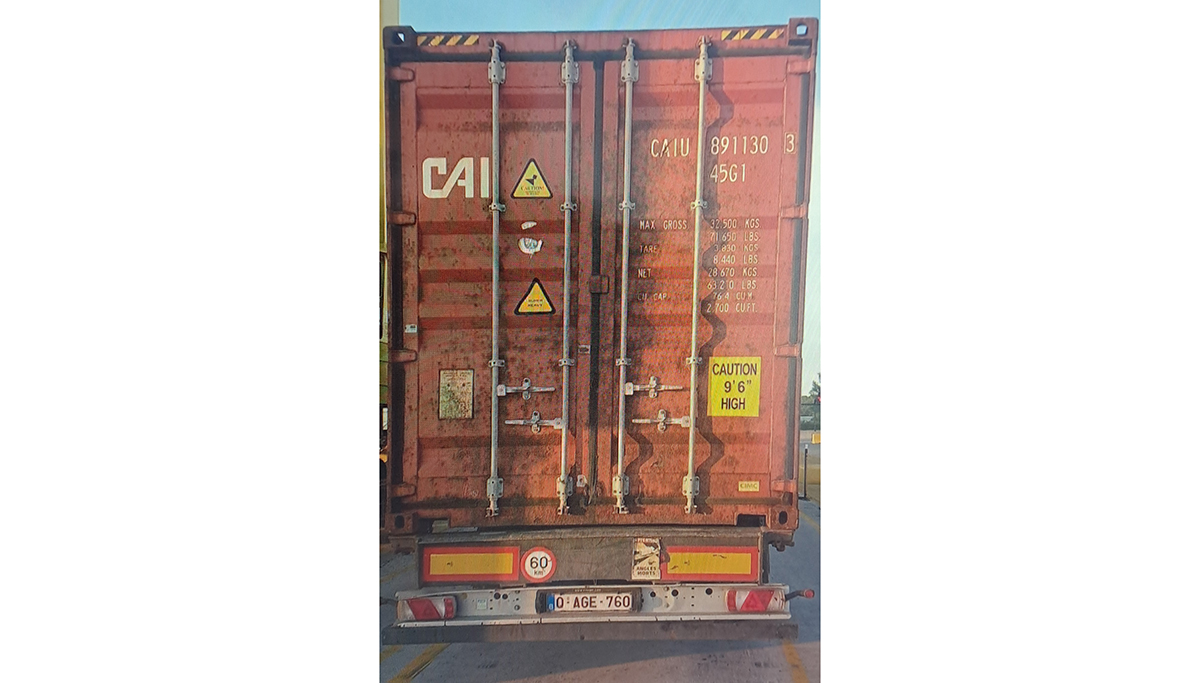 Chassis en container gestolen uit Antwerpen [+foto]
