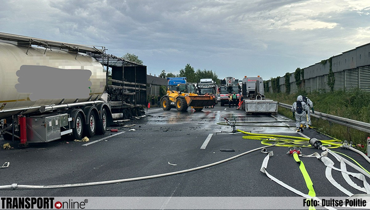 Duitse A2 tot dinsdagmiddag dicht na dodelijk ongeval met twee vrachtwagens [+foto's]