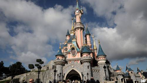 Europarlementariërs belanden per ongeluk in Disneyland