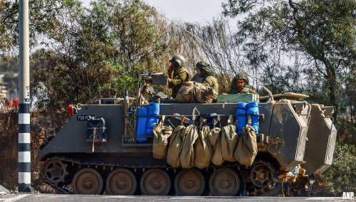 Ooggetuigen: Israëlische tanks blokkeren hoofdweg in Gazastrook