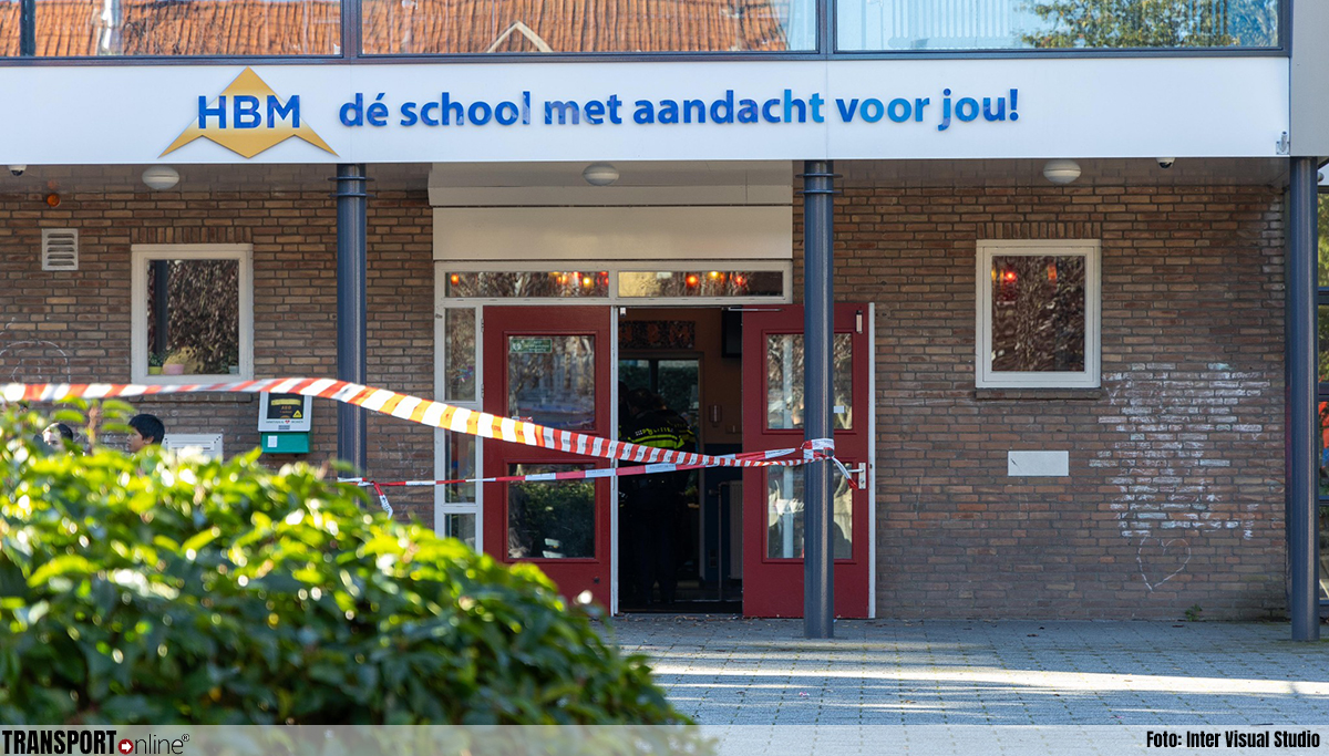 Vuurwerkbom ontploft op wc in school in Heemstede [+foto's]