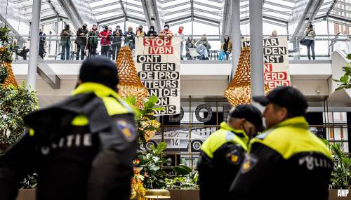 Woonprotest in Den Haag voortgezet bij kantoor vastgoedclub