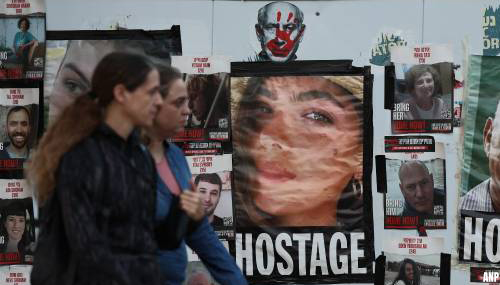 Families gijzelaars botsen met politici in Israëlische Knesset