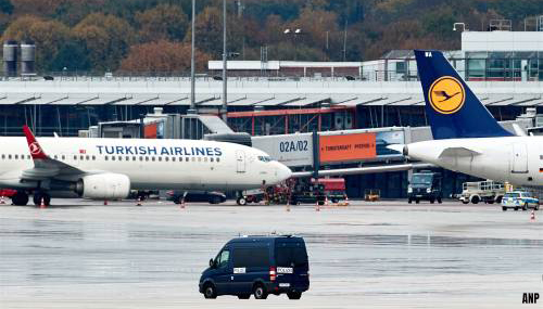Gijzeling vliegveld Hamburg voorbij, gijzelnemer aangehouden
