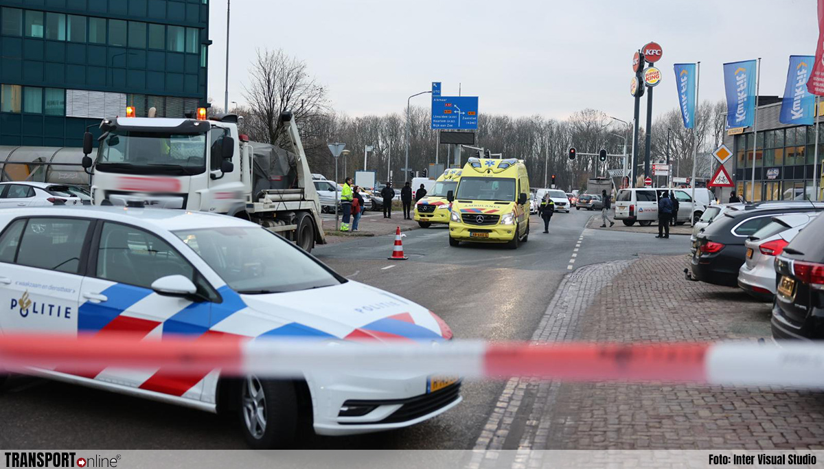 Voetganger aangereden door vrachtwagen in Beverwijk [+foto]