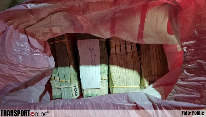 Verdachten aangehouden en een miljoen in cash aangetroffen in internationaal drugsonderzoek [+video]