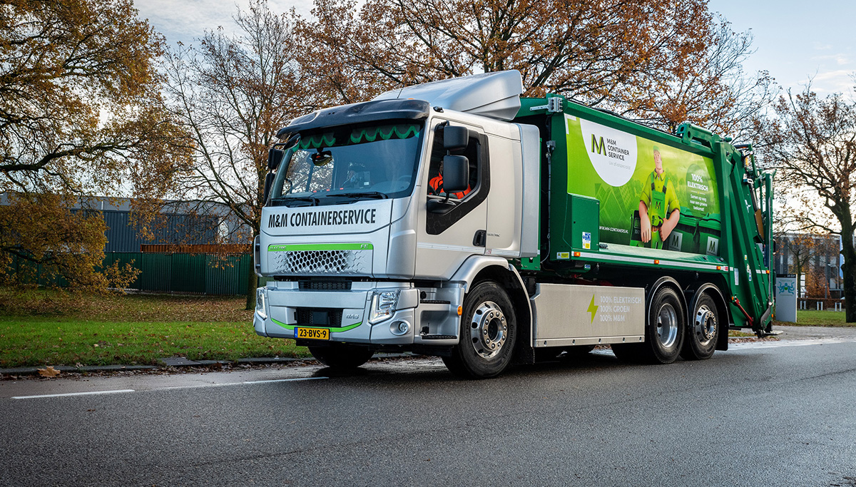 M&M Containerservice zamelt afval schoon in met Volvo FE Electric