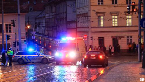 Meer dan vijftien doden door schietpartij Praag