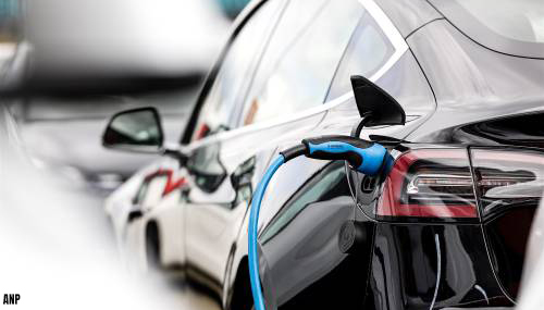 Duitsland schrapt premie op aankoop elektrische auto