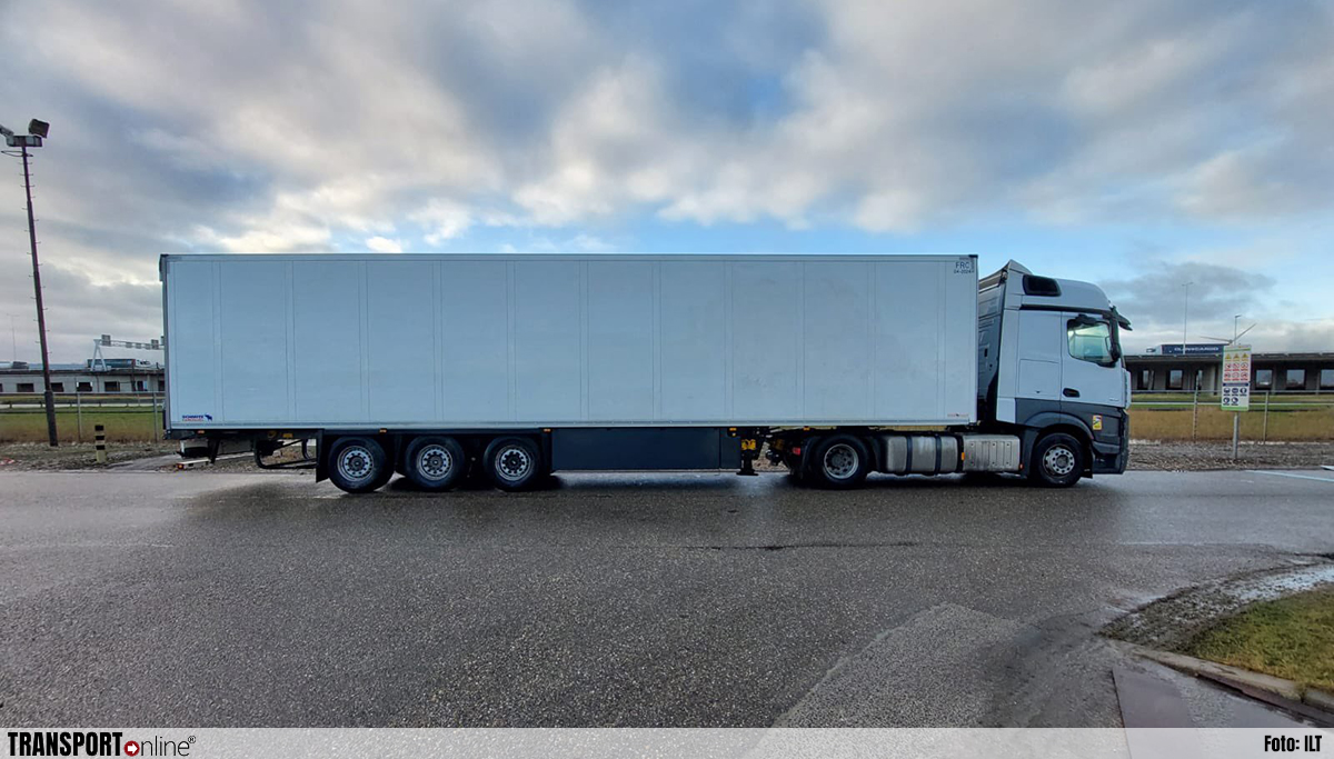 Vrachtwagenchauffeur vervoert gevaarlijke stoffen met vals ADR-certificaat [+foto's]