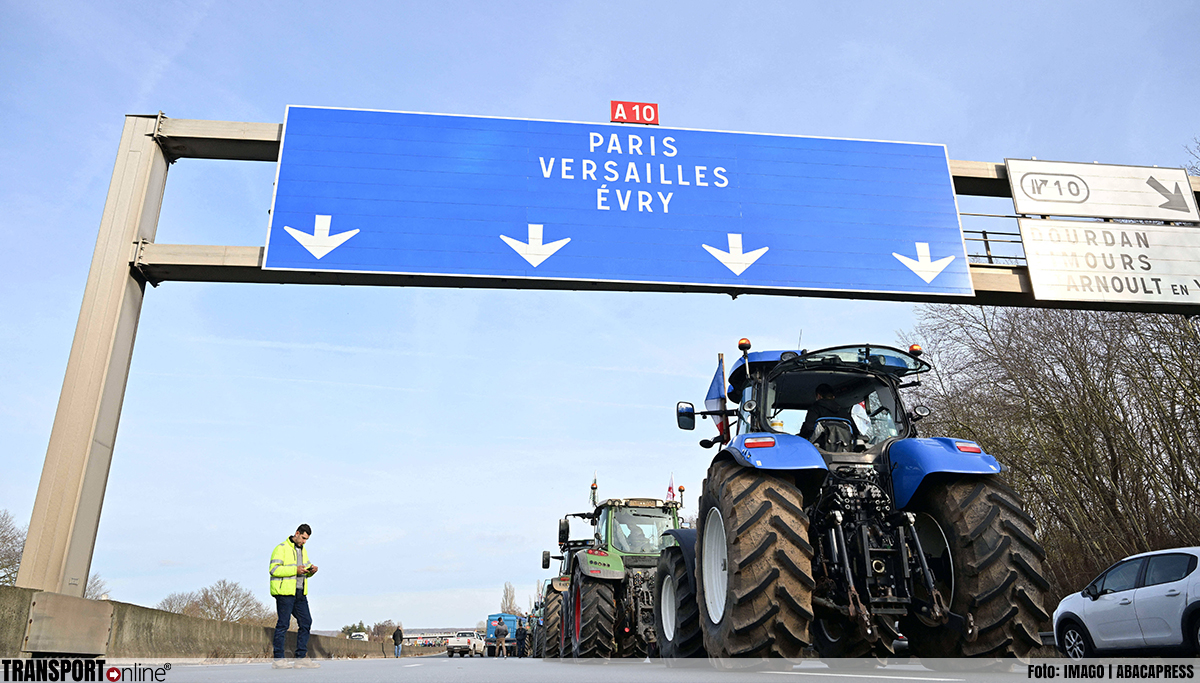 Franse boeren blokkeren grote wegen Parijs [+video's]