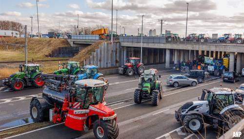 Boerenprotest Frankrijk houdt aan en breidt zich uit naar buurlanden