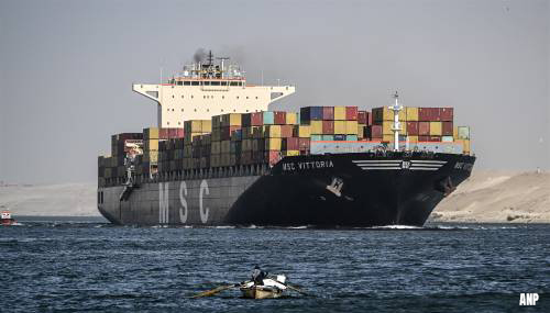Inkomsten Suezkanaal dalen flink door onrust Rode Zee