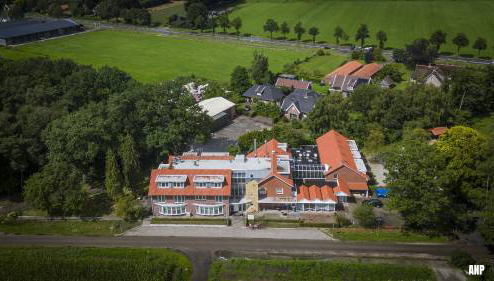 Omwonenden willen goedkeuring van asielhotel Albergen aanvechten