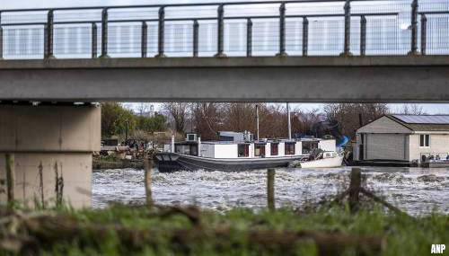 Brug Stuwweg Maastricht dreigt in te storten