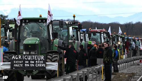 Franse boeren staken blokkades, enkele wegen nog geblokkeerd
