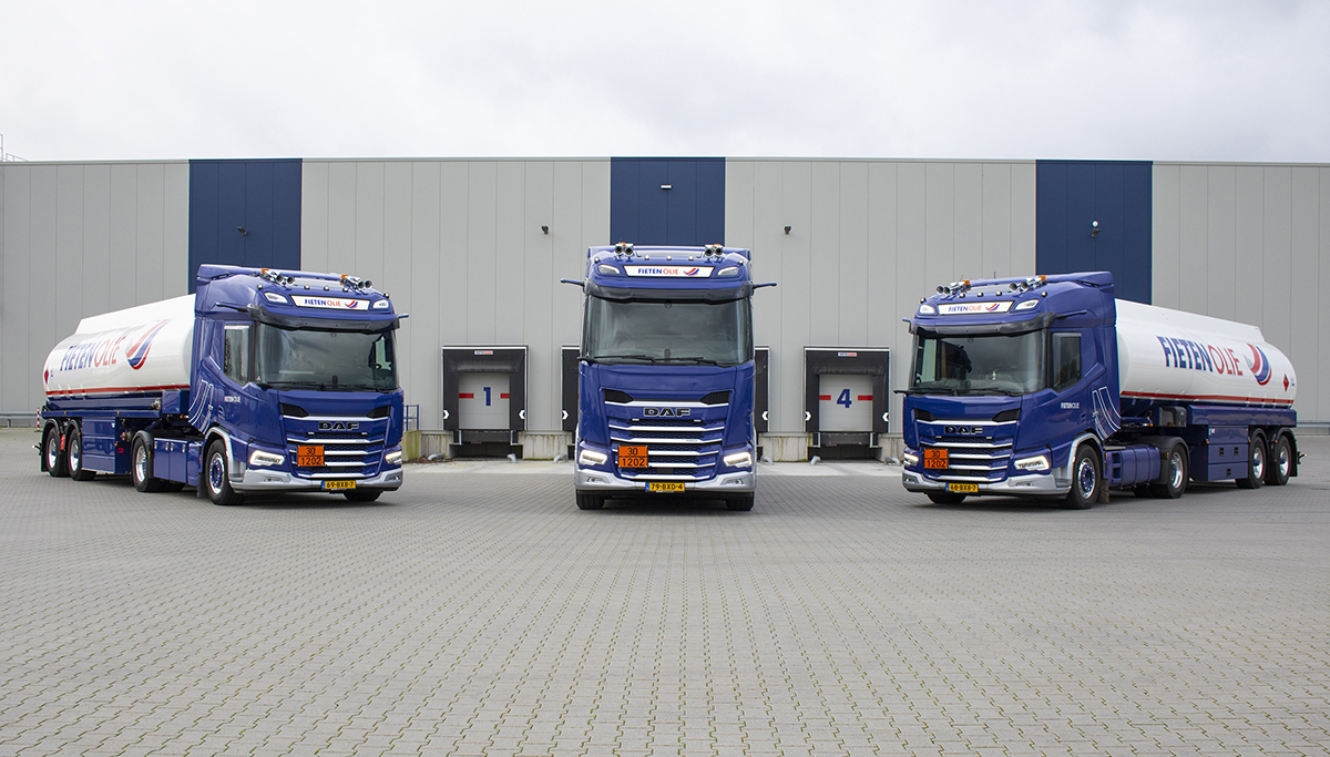 Drie Nieuwe Generatie DAF trucks voor Fieten Olie