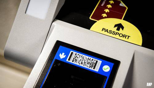 Schiphol experimenteert met digitale paspoortcontrole