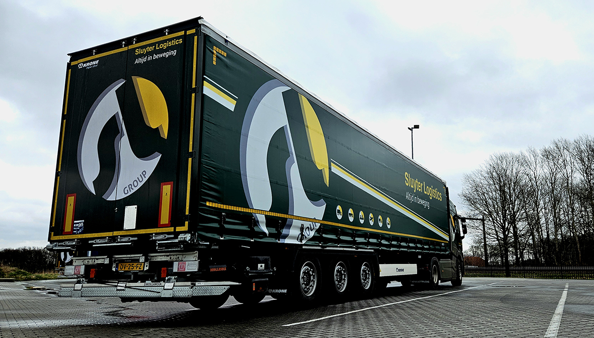 Dertig nieuwe Krone trailers voor Sluyter Logistics