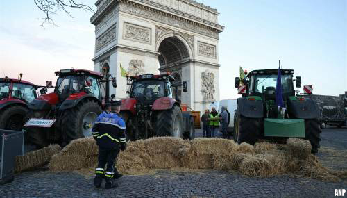 Aanhoudingen bij verrassingsprotest boeren bij Arc de Triomphe