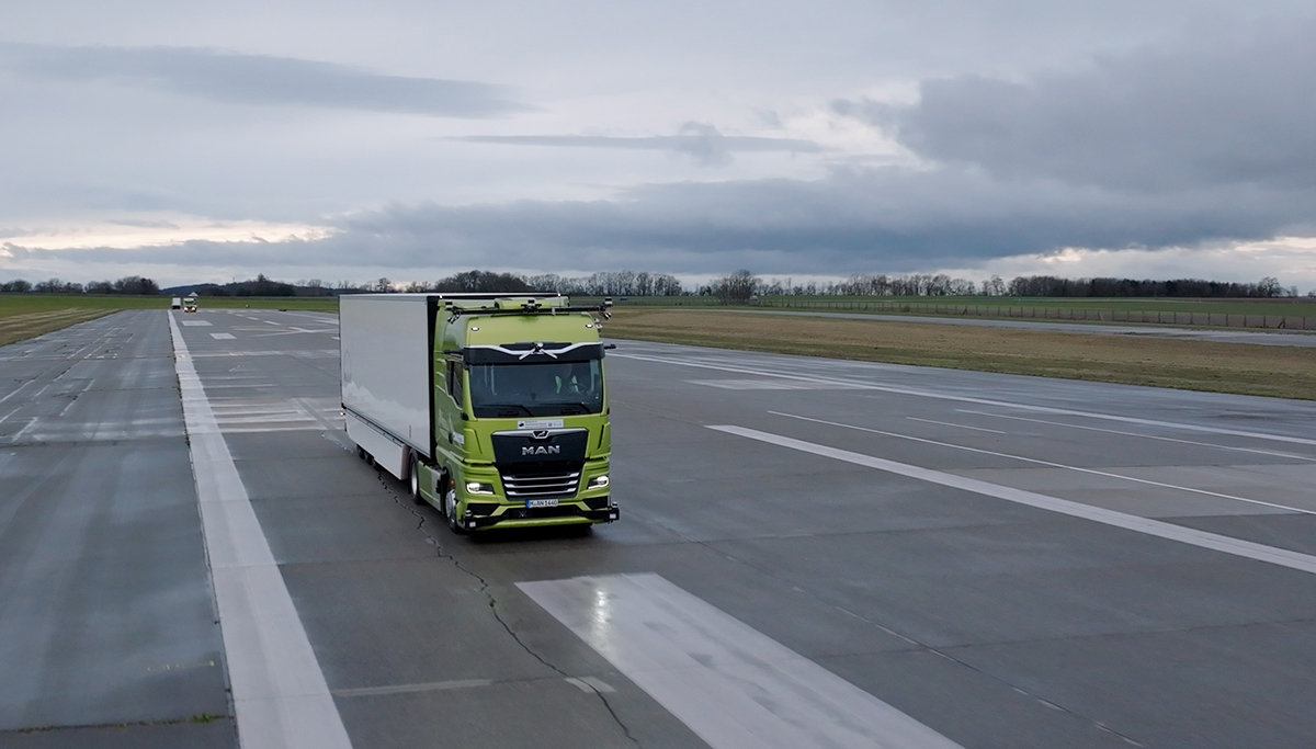 TRATON Group-merken versnellen de ontwikkeling van zelfrijdende vrachtwagens in hub-to-hub transport