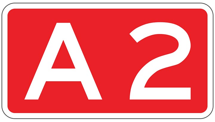 A2 dicht na ongeval met meerdere voertuigen.
