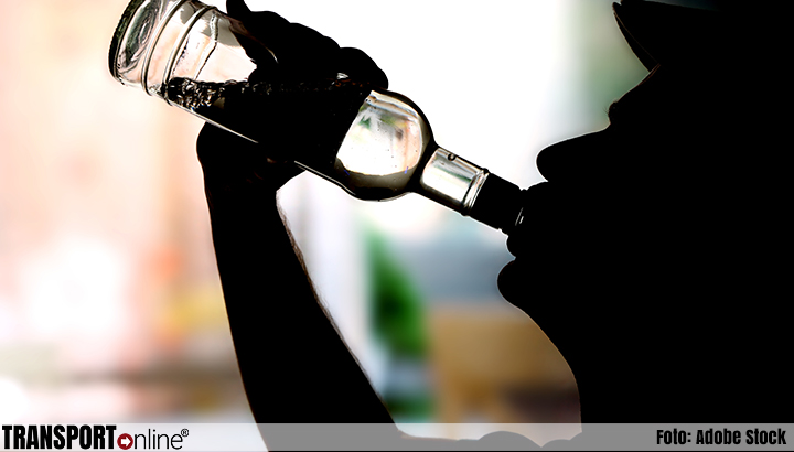 Supermarkt in Huizen mag toch alcohol blijven verkopen na verbod burgemeester