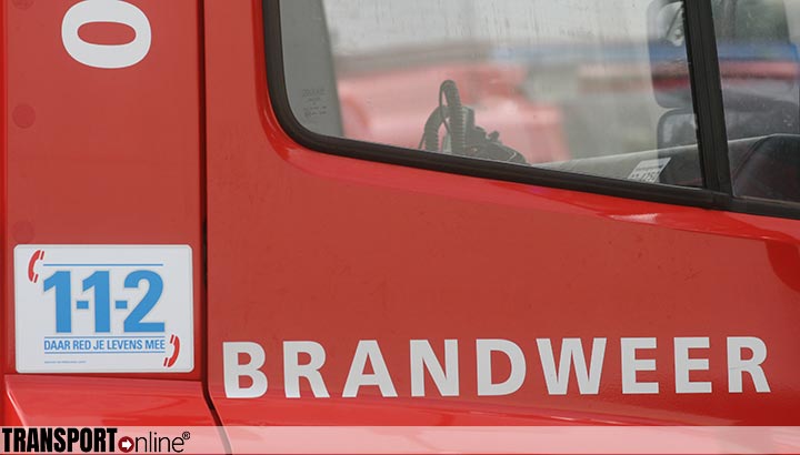 Brandweer nog hele dag druk met brand afvalverwerker Rotterdam