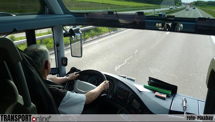 Touringcarsector biedt openbaar vervoer hulp aan om capaciteit te vergroten