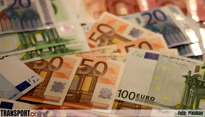 Politie vindt 1,5 miljoen euro bij doorzoekingen